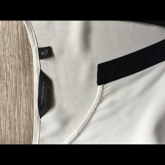 Investments xl black and white tank - Picture 2 of 2